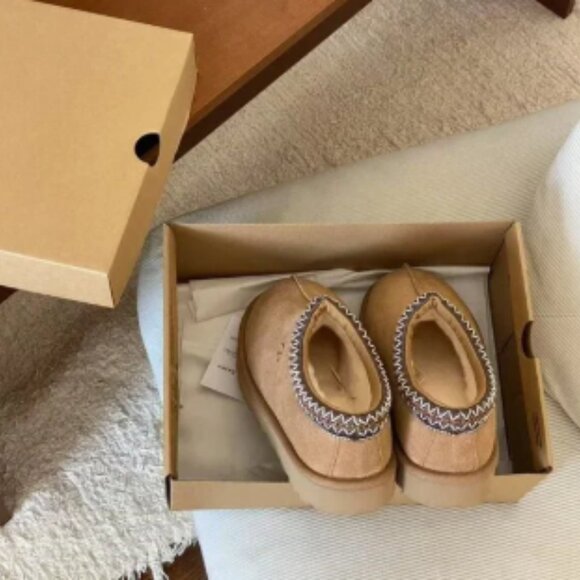 UGG Tasman Slipper Chestnut - Picture 6 of 9